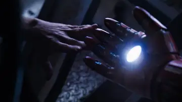 Backdrop to the movie "Iron Man 3" #1626357