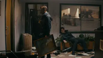 Backdrop to the movie "Nobody" #584750