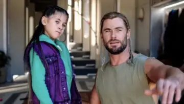 Backdrop to the movie "Thor: Love and Thunder" #1856307