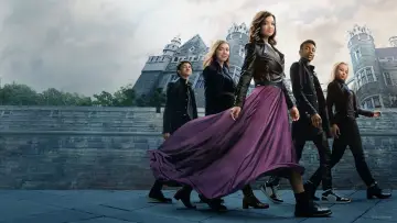 Backdrop to the movie "Secret Society of Second-Born Royals" #269205
