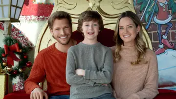Backdrop to the movie "Picture a Perfect Christmas" #1867626
