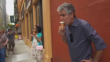 Backdrop to the movie "Roadrunner: A Film About Anthony Bourdain" #423799