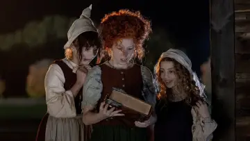 Backdrop to the movie "Hocus Pocus 2" #743601