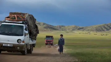 Backdrop to the movie "Veins of the World" #1584263