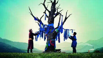 Backdrop to the movie "Veins of the World" #1584266