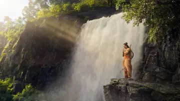 Backdrop to the movie "Ramayana" #800158