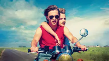 Backdrop to the movie "Summer of 85" #896299