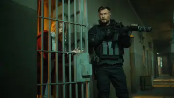 Backdrop to the movie "Extraction 2" #169673