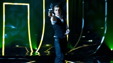 Backdrop to the movie "Now You See Me" #572864