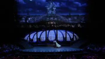 Backdrop to the movie "The Phantom of the Opera at the Royal Albert Hall" #1007917