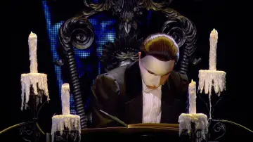 Backdrop to the movie "The Phantom of the Opera at the Royal Albert Hall" #1007921
