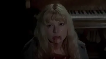 Backdrop to the movie "The Living Dead Girl" #1524678