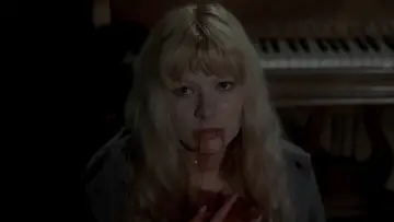 Backdrop to the movie "The Living Dead Girl" #1524683