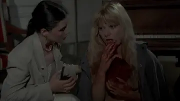 Backdrop to the movie "The Living Dead Girl" #1524684