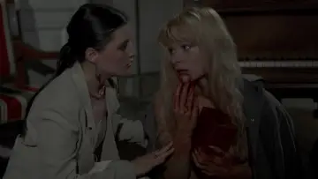 Backdrop to the movie "The Living Dead Girl" #1524685