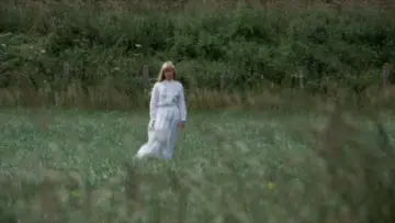 Backdrop to the movie "The Living Dead Girl" #1638467