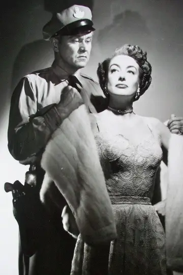 Poster to the movie "This Woman Is Dangerous" #1573495