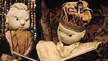 Backdrop to the movie "The Emperor