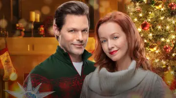 Backdrop to the movie "Swept Up by Christmas" #1653074