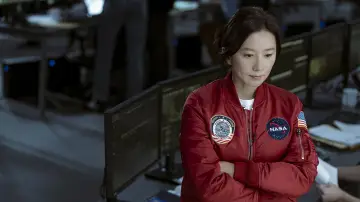 Backdrop to the movie "The Moon" #162128