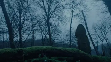 Backdrop to the movie "All the Moons" #1019141