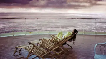 Backdrop to the movie "Poor Things" #584166