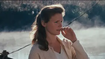 Backdrop to the movie "Wild River" #1103882