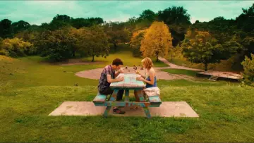 Backdrop to the movie "Take This Waltz" #999402