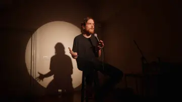 Backdrop to the movie "Bo Burnham: Inside" #1746297