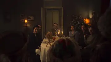 Backdrop to the movie "Carol of the Bells" #965209
