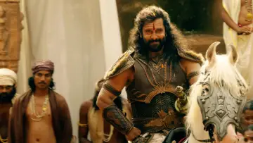 Backdrop to the movie "Ponniyin Selvan: Part II" #1037918