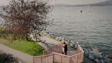 Backdrop to the movie "Zoey
