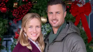 Backdrop to the movie "Time for Them to Come Home for Christmas" #1874155