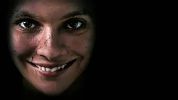 Backdrop to the movie "Smile" #620057