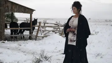 Backdrop to the movie "Terror on the Prairie" #389139