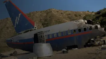 Backdrop to the movie "Tape 407" #1656557