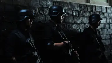 Backdrop to the movie "The Raid" #676008