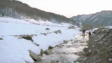 Backdrop to the movie "One Fine Spring Day" #1026193