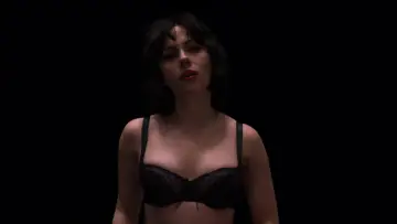 Backdrop to the movie "Under the Skin" #1231631