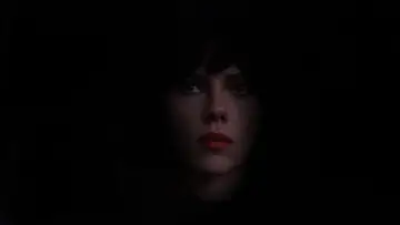 Backdrop to the movie "Under the Skin" #320408