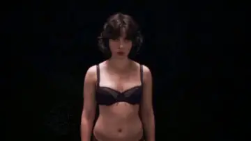 Backdrop to the movie "Under the Skin" #320415