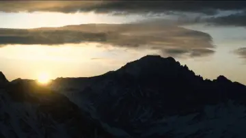 Backdrop to the movie "Society of the Snow" #861301