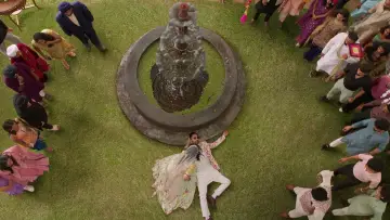 Backdrop to the movie "Odum Kuthira Chadum Kuthira" #1788015