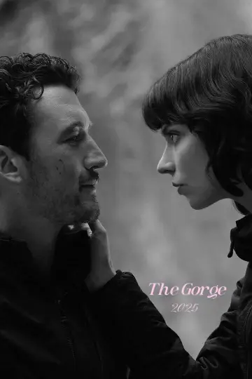 Poster to the movie "The Gorge" #549975