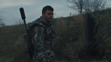 Backdrop to the movie "Sniper: The White Raven" #203848