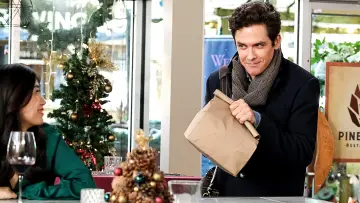Backdrop to the movie "Must Love Christmas" #1867309
