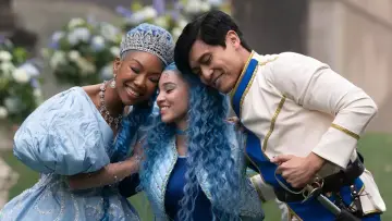 Backdrop to the movie "Descendants: The Rise of Red" #474432