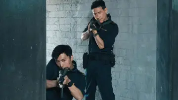 Backdrop to the movie "Customs Frontline" #490697