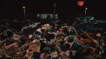 Backdrop to the movie "Hoard" #1095257