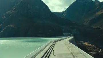 Backdrop to the movie "Let Me Go" #464421